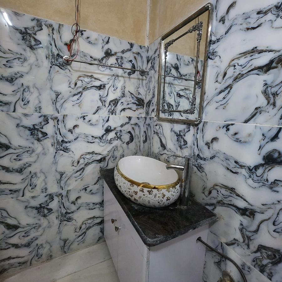 Hotel Royal Afghan Нью-Дели Экстерьер фото