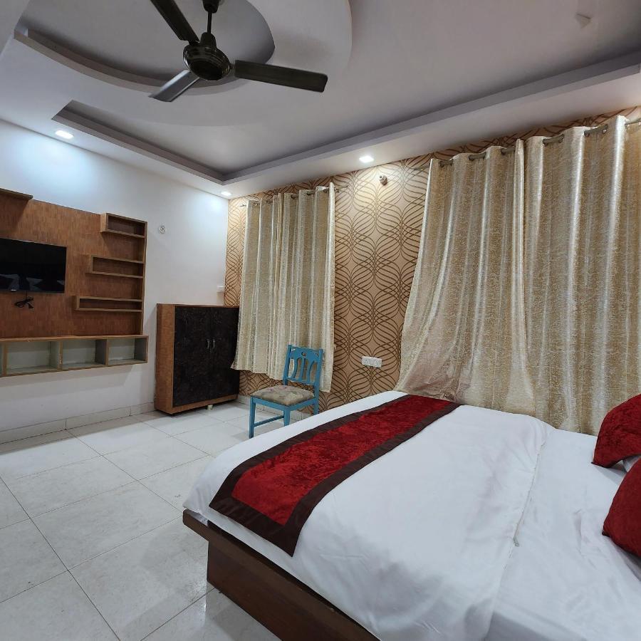 Hotel Royal Afghan Нью-Дели Экстерьер фото