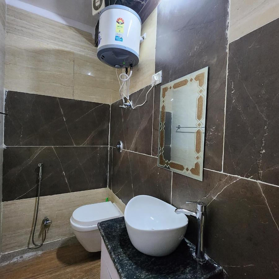 Hotel Royal Afghan Нью-Дели Экстерьер фото