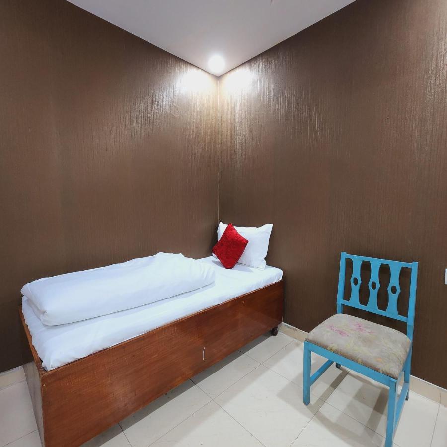 Hotel Royal Afghan Нью-Дели Экстерьер фото