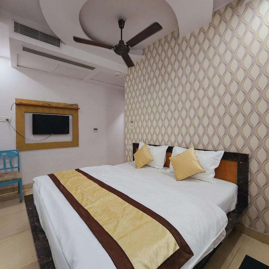 Hotel Royal Afghan Нью-Дели Экстерьер фото